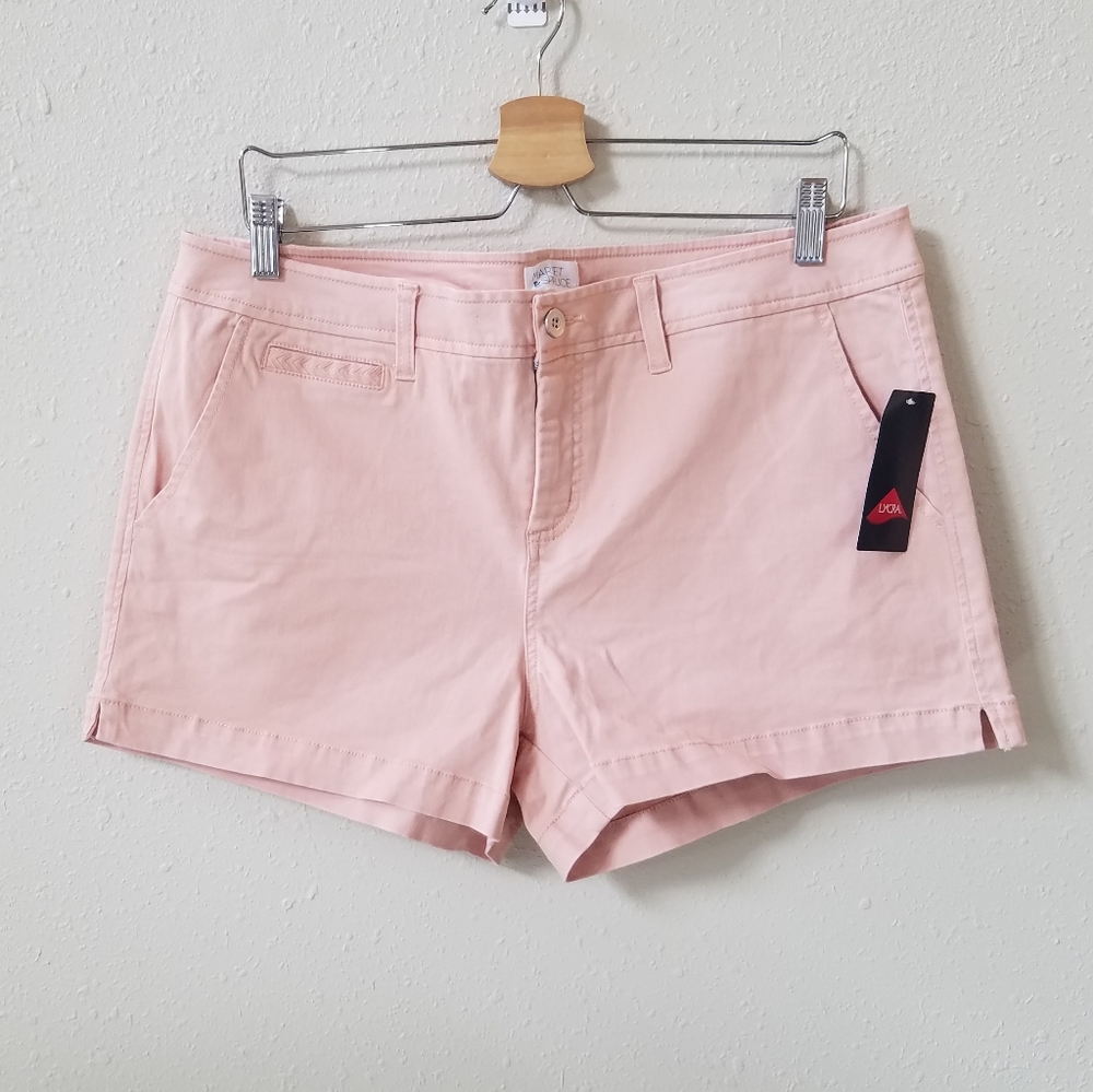 MARKET & SPRUCE Elicia Embroidered Pocket Short 14